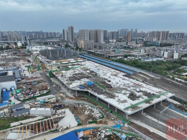 宏盛证券 多图丨成都“火车北站”改建工程整体过半，未来二环高架可直通站房