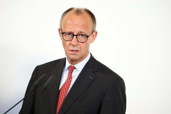 同花配 德国总理：美国已准备好为乌克兰提供安全保障